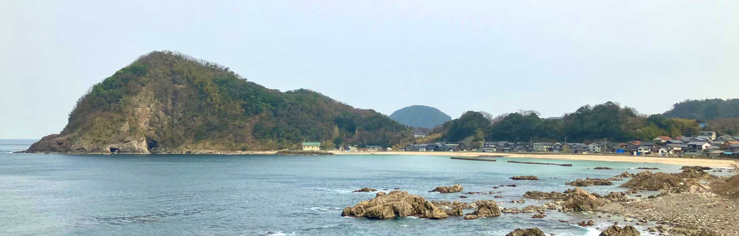 よどや周辺の海岸の景色